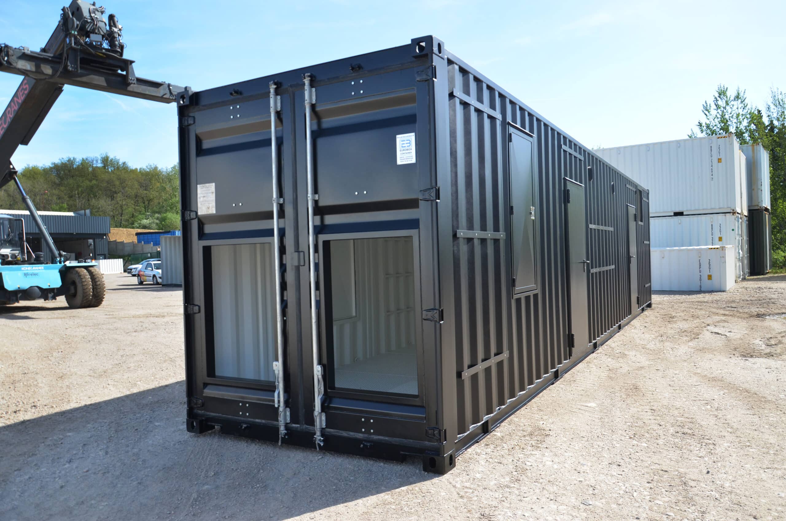 containers-sur-mesure-transformation de conteneur-Lyon-Marseille-dijon-eurobox-clauger-ouverture conteneur
