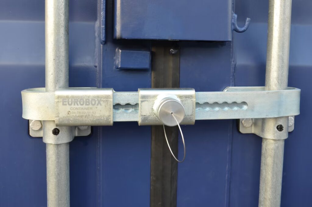 Système de verrouillage container, shutlock Eurobox gris acier galvanisé, accessoires containers
