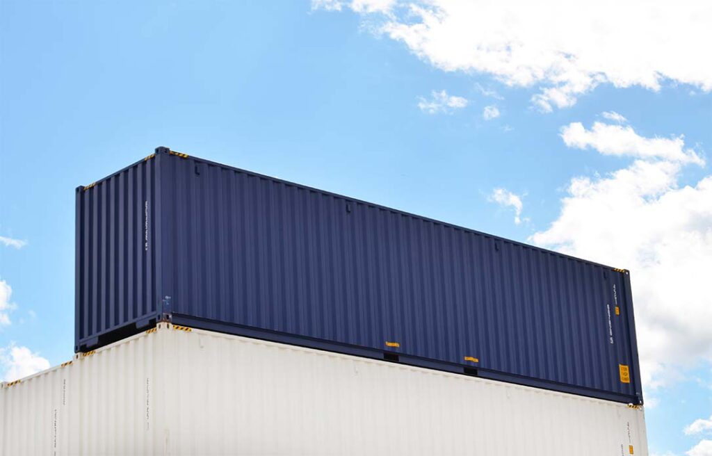 Vous vous posez des questions sur les containers et aimeriez tout savoir dessus, des réponses claires sur vos interrogations. Voici un article qui pourrait vous intéresser. Nous avons répertorié une quinzaine de question les plus fréquentes, toute fois si vous ne trouvez pas une question que vous avez, n'hésitez pas à nous contacter.