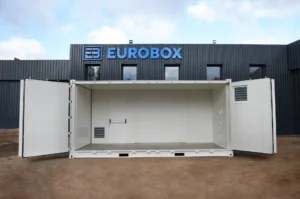Conteneur 20pieds open side blanc isolé avec modification sur mesure réalisé par l'atelier Eurobox à Ternay