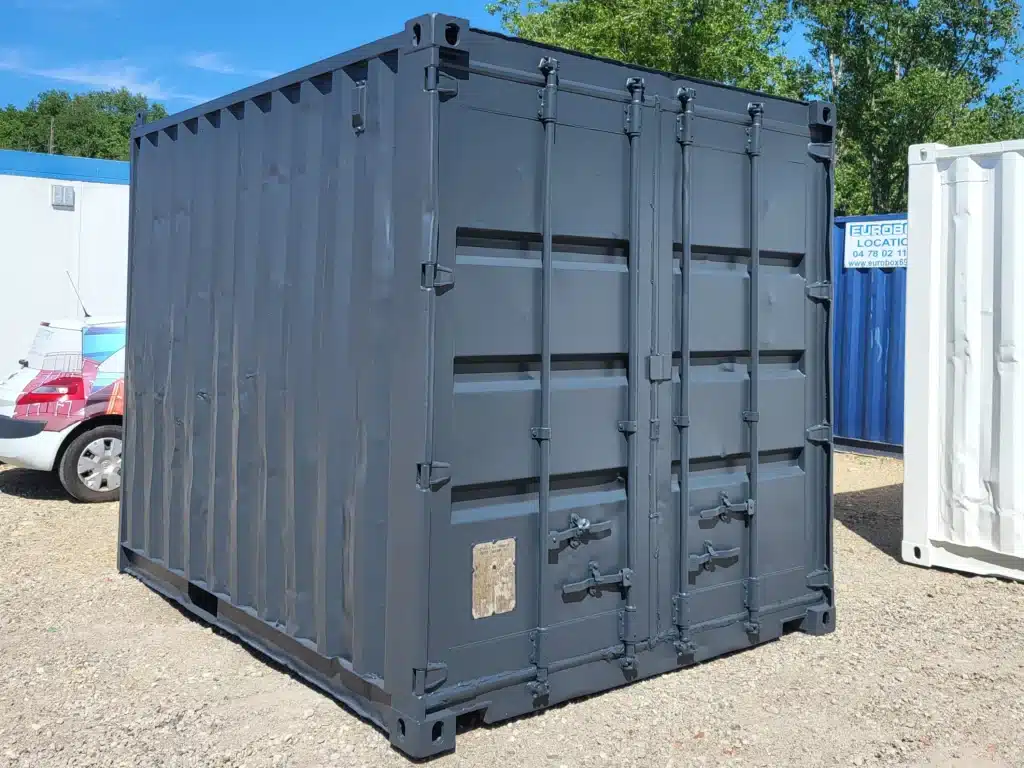 Container 10pieds d'occasion gris anthracite à lyon, Acheter un conteneur 10 pieds d'occasion transformation de container 20 pieds par Eurobox