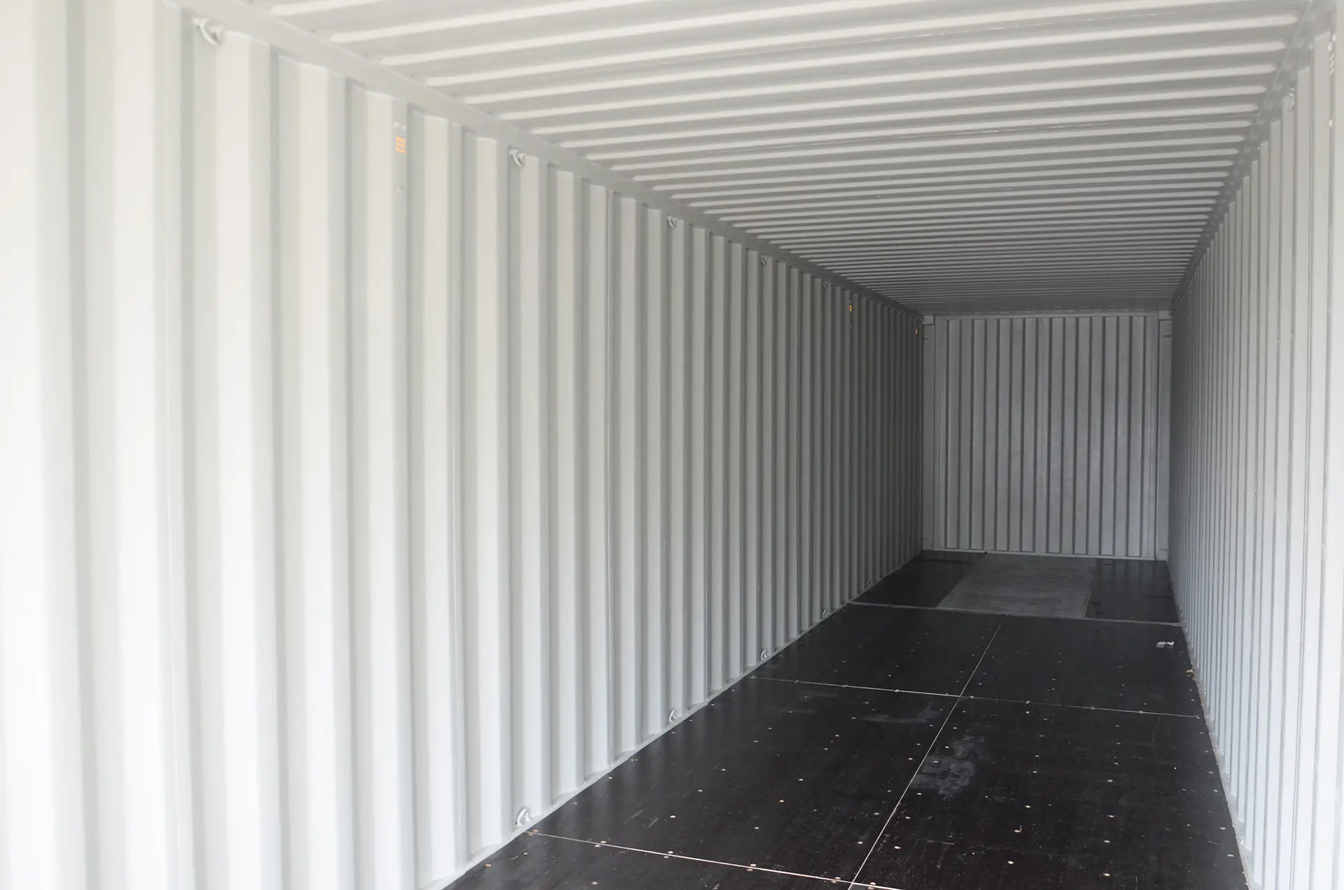 Intérieur d'un conteneur Eurobox blanc 40 pieds neuf pour la vente ou la location